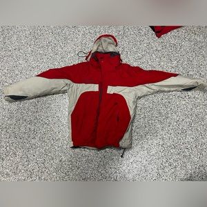 Men’s Columbia ski jacket.